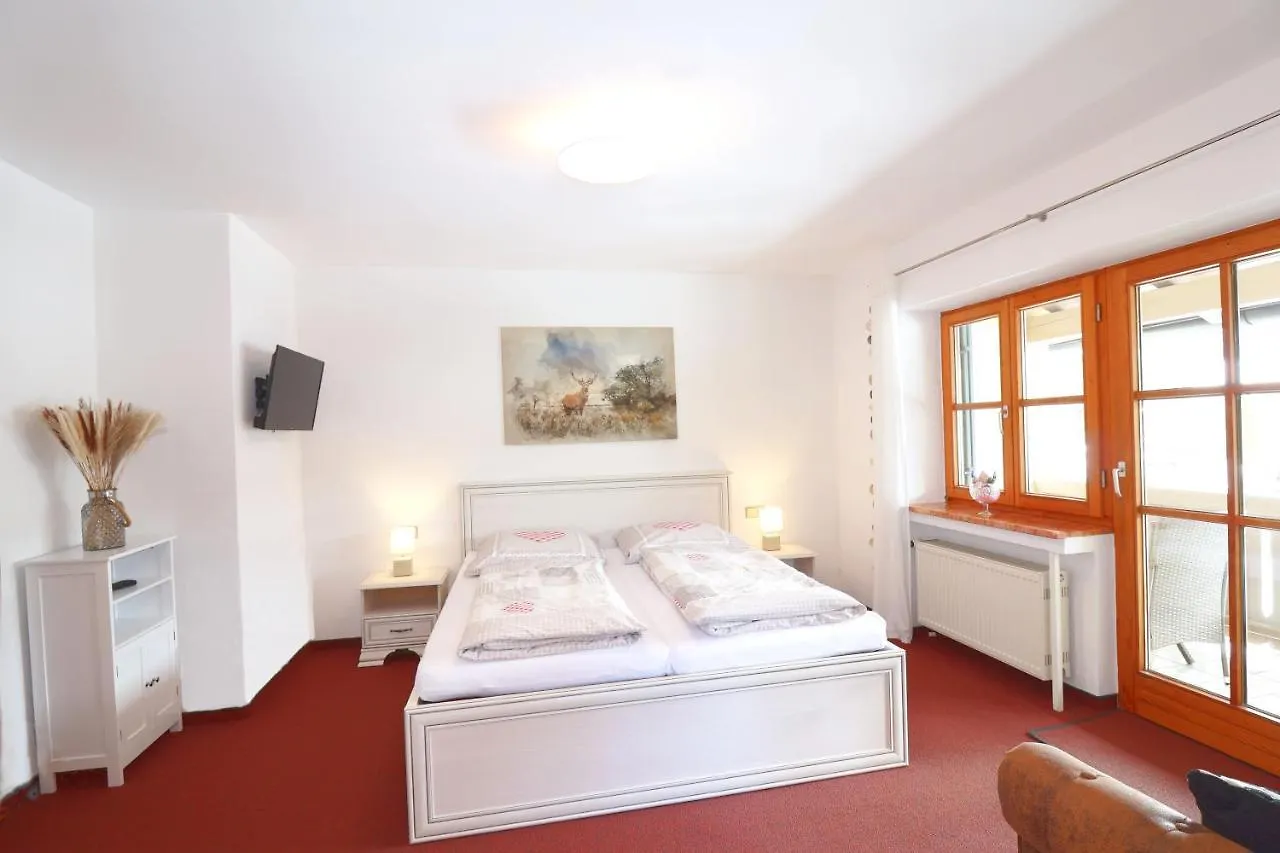 Haus Dippel Am Kurpark Inklusive Chiemgaukarte Apartment Ruhpolding